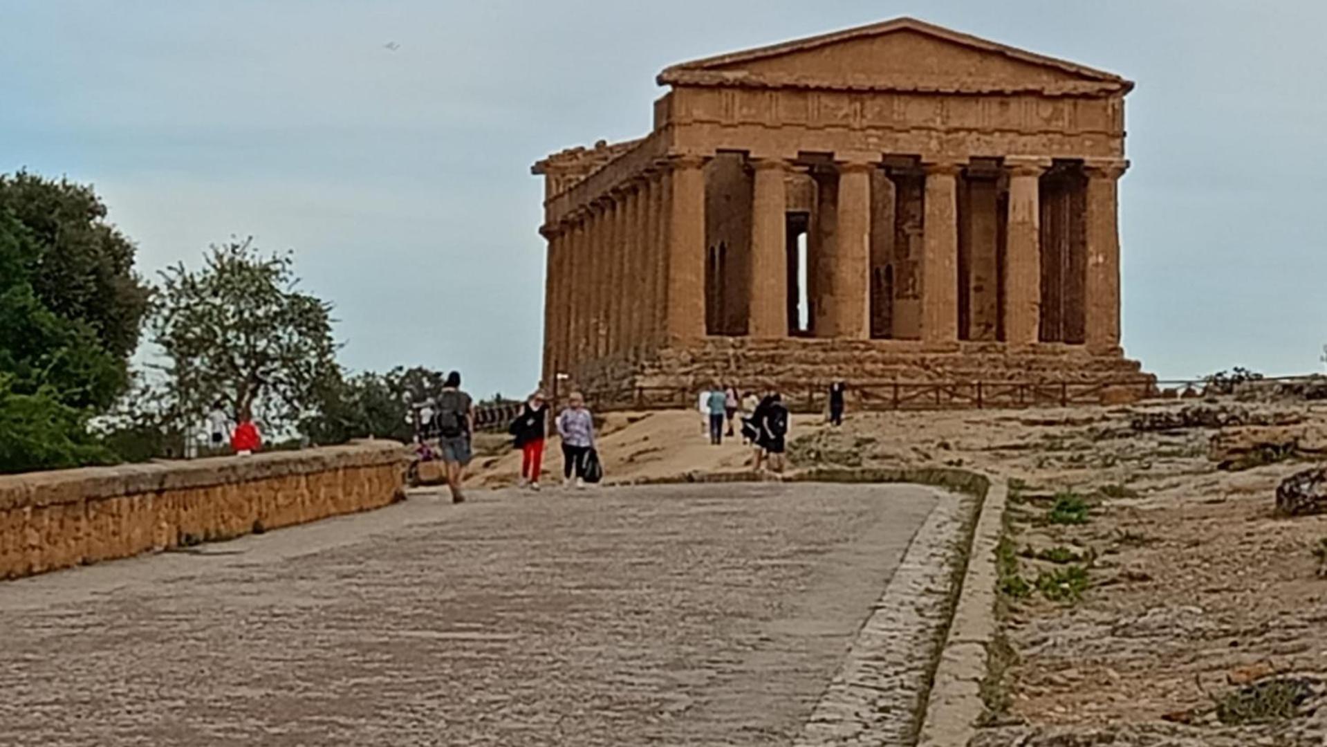 Capinera Bed & Breakfast Agrigento Ngoại thất bức ảnh